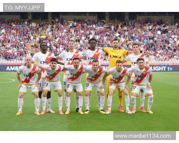 职业球星1v1足球对决谁能笑到最后挑战极限技艺与心理博弈