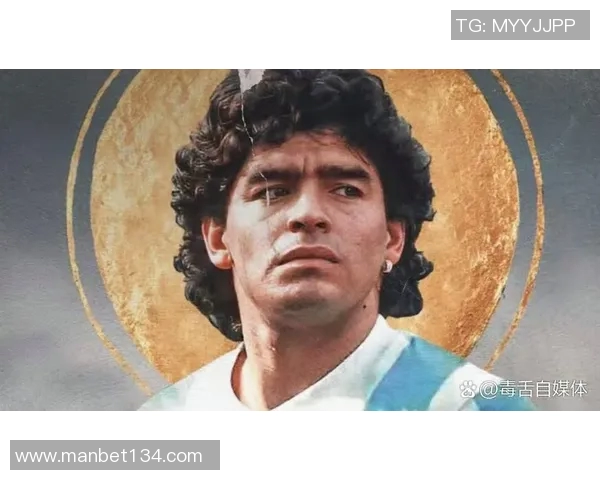 足球历史十大球星排名揭秘 盘点足坛传奇巨星的荣耀与成就 足球历史十大球星排名揭秘 盘点足坛传奇巨星的荣耀与成就