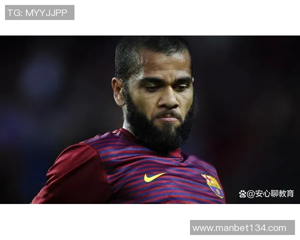 以踢足球超帅的球星为主题盘点全球最具魅力的足球明星和他们的迷人风采 以踢足球超帅的球星为主题盘点全球最具魅力的足球明星和他们的迷人风采